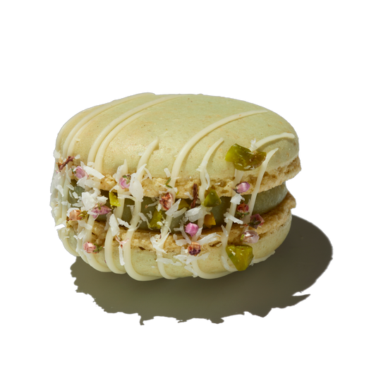 Mixed Maxi Box Schokobeeren und Macarons